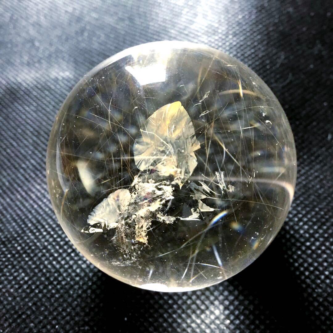 1点物　シルバールチルクォーツ水晶丸玉　ブラジル産天然石　置物　パワーストーン