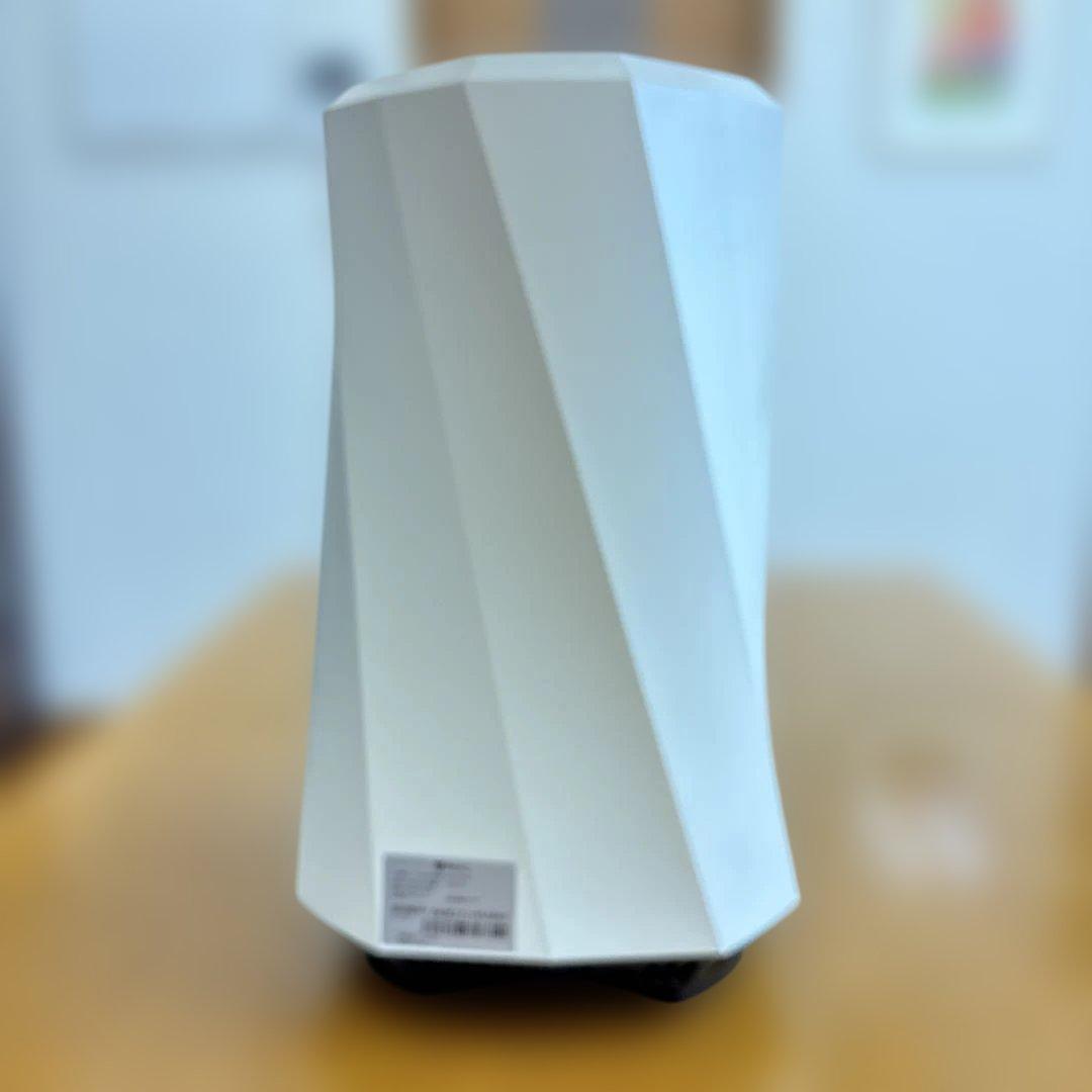 Airdog ホワイト 加湿器 多面体デザイン