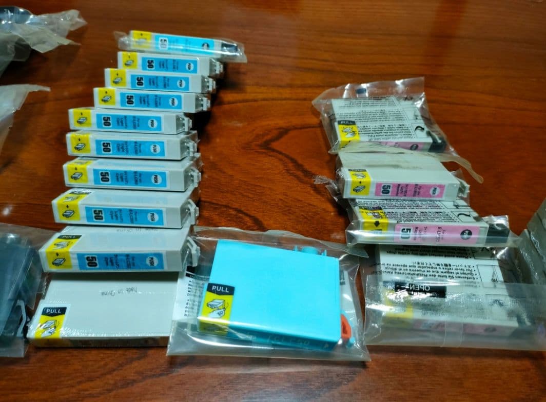 エプソン　インクジェット　プリンター　カラリオ　EP702A 互換インク 74個