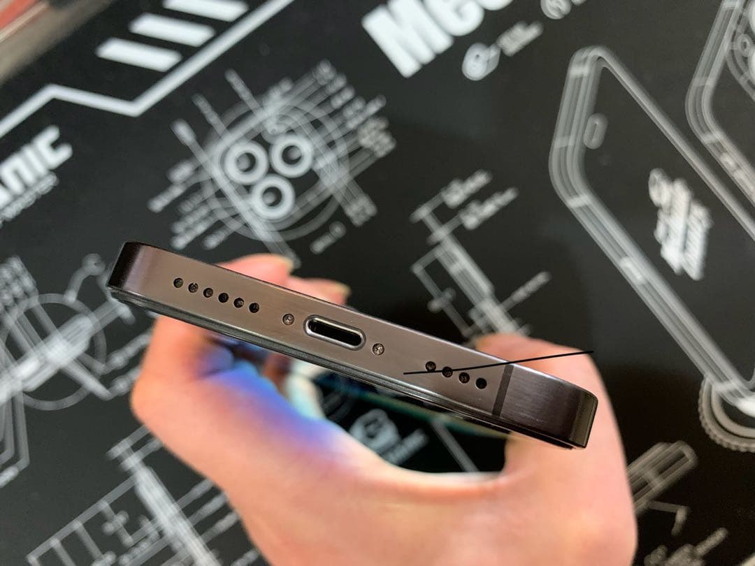 Apple iPhone XR カスタム品 (15Pro風) 128GB