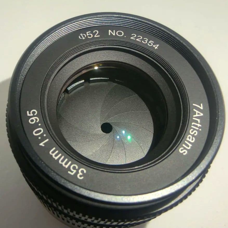 7artisan 35mm f0.95 xマウント 魅力的なボケ