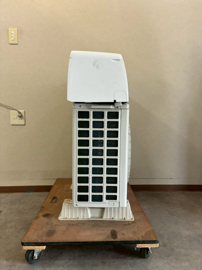 2136 ハイセンス【OB-HA22BK1】2020年製 6畳 エアコン 中古