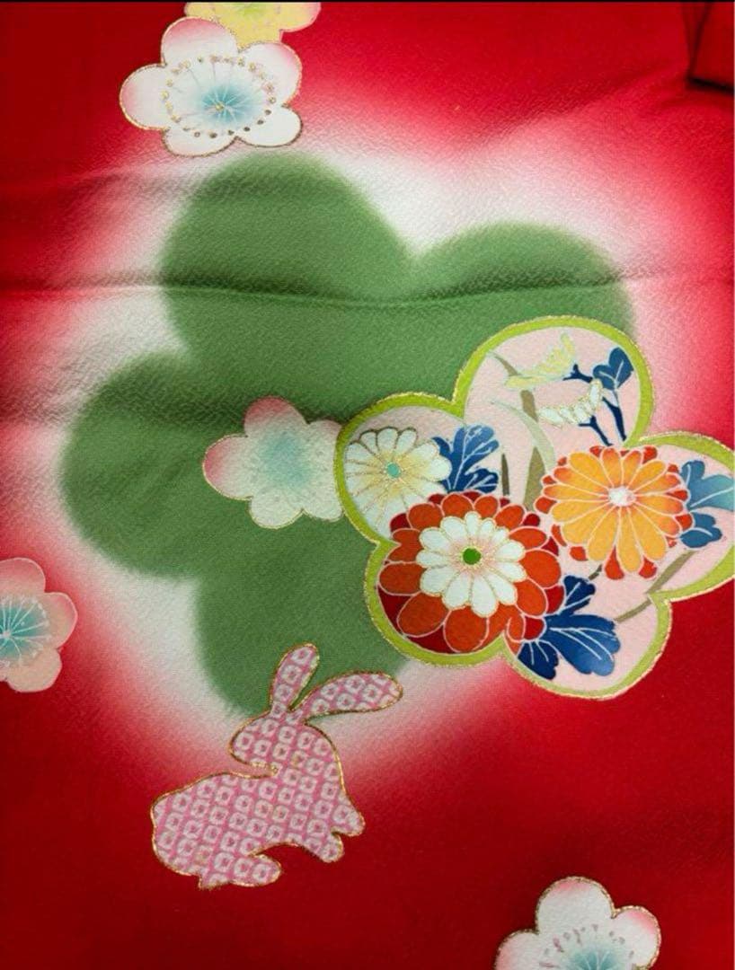 七五三　四ツ身女の子着物　正絹　仮絵羽　友禅　鮮やか赤　梅　可愛いうさぎ柄