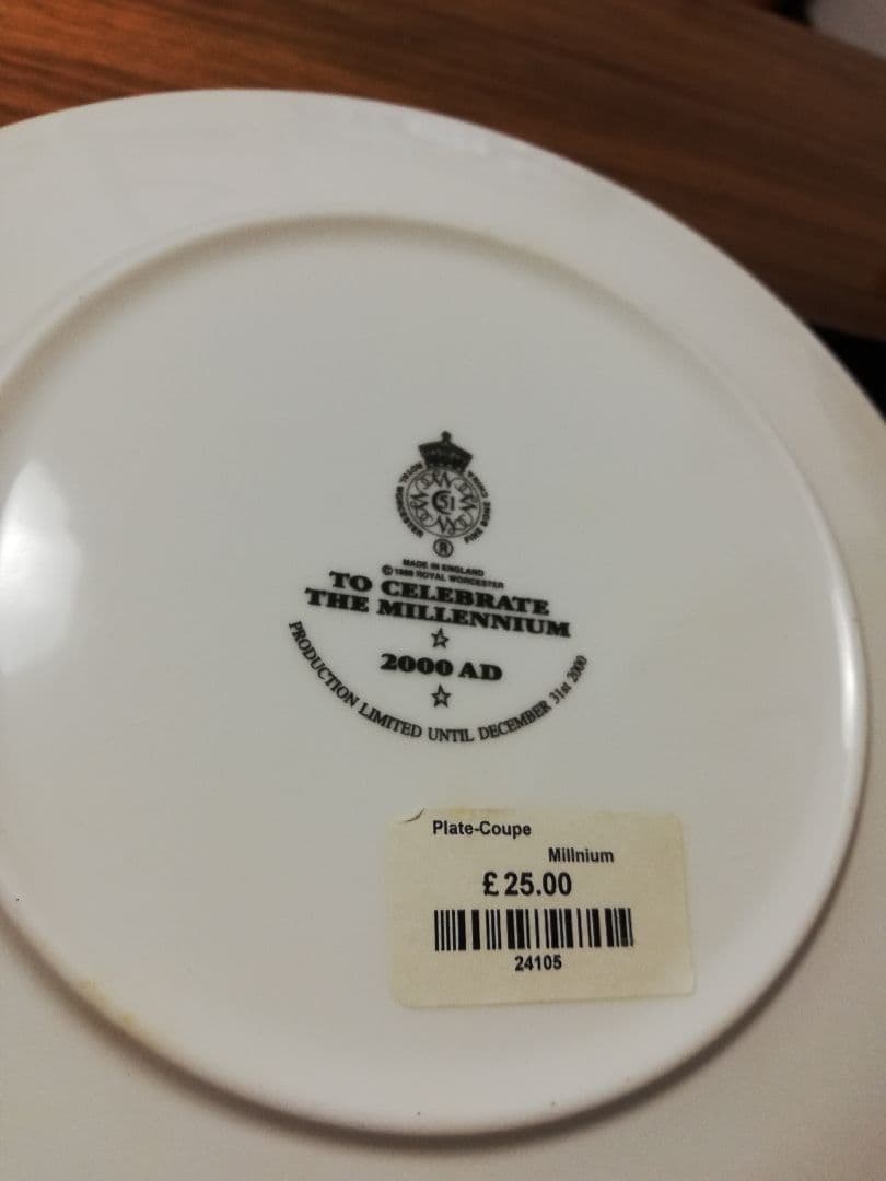  WORCESTER ミレニアム記念プレート
