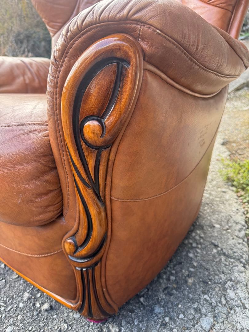 ブラウンレザー高背もたれ1人掛けソファ