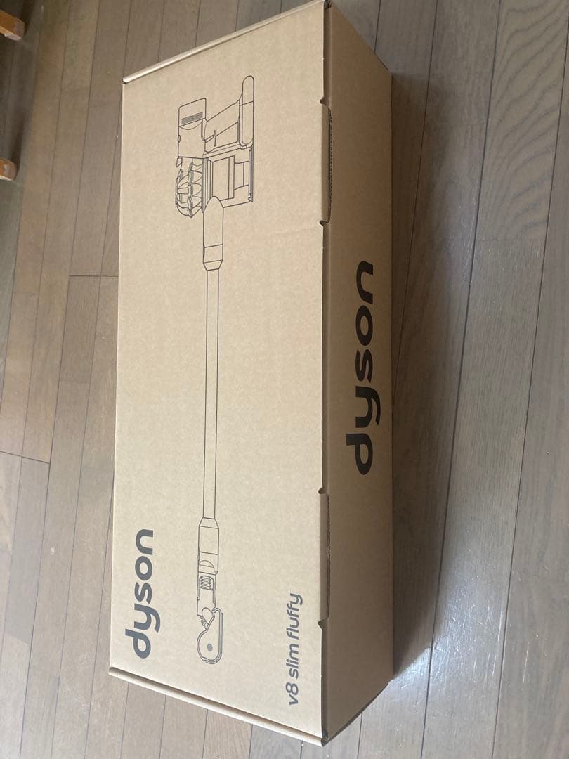 【お値下げ】⭐︎新品未使用⭐︎Dyson v8 slim fluffy 本体