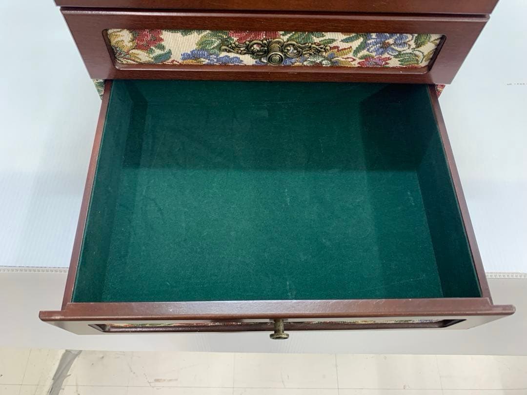 アンティーク調 ゴブラン織 ジュエリーボックス メイクボックス 鏡 木製