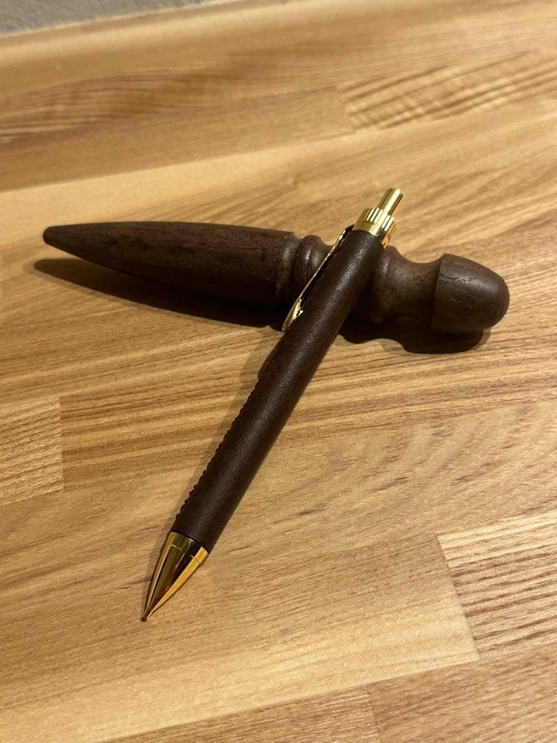 革軸ペン　マルゴーレザー　加藤金属