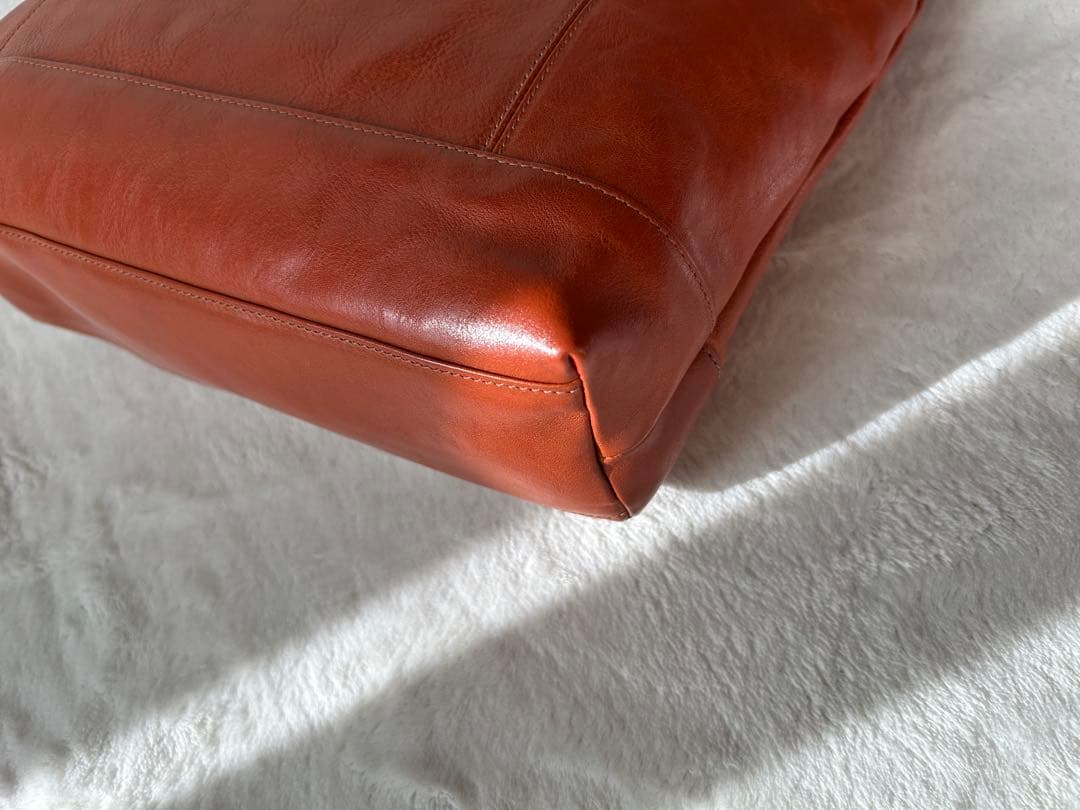 るみIL BISONTE レザーショルダートートバッグ キャメル