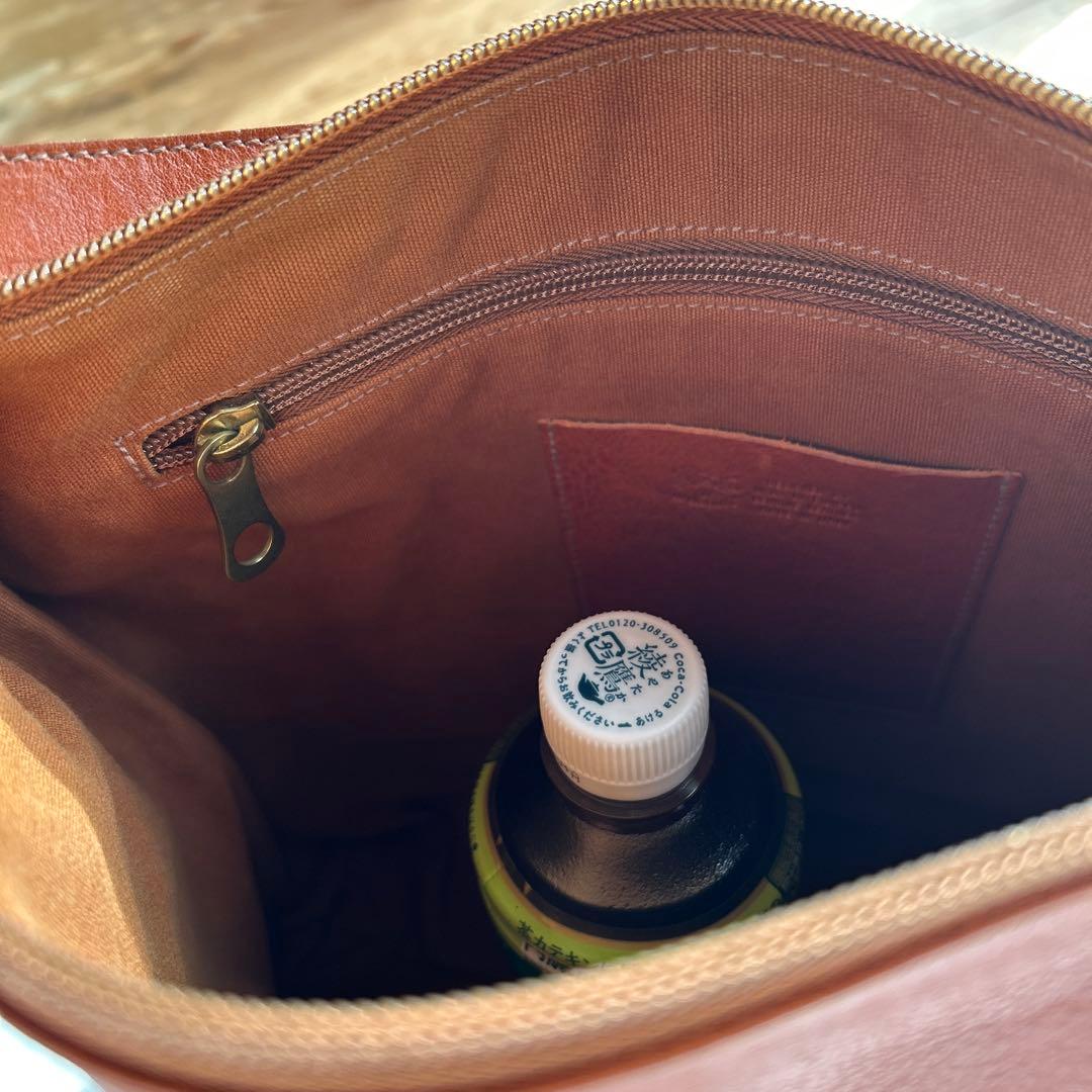 るみIL BISONTE レザーショルダートートバッグ キャメル