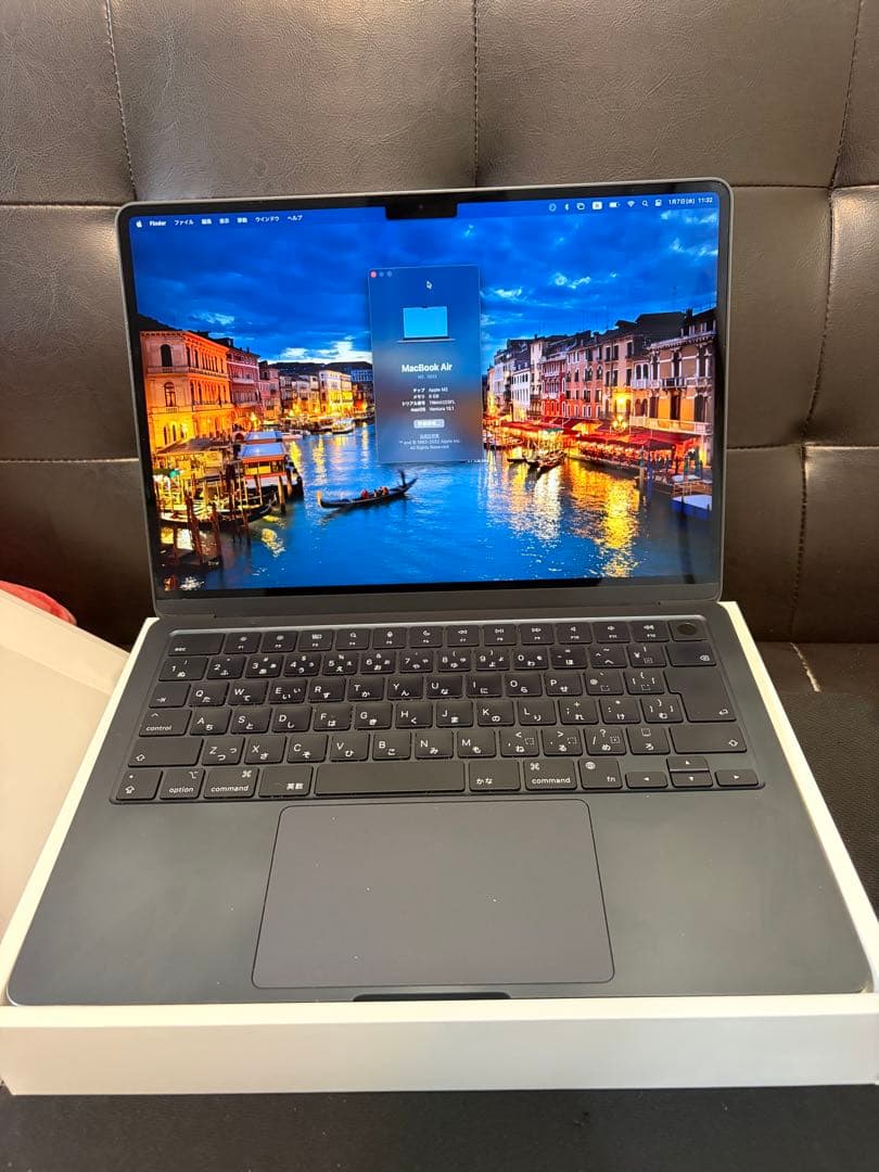 Apple MacBook Air M2 13.3ミッドナイト 256G