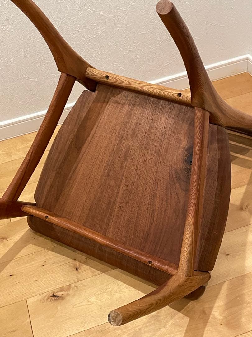 木製　モダンチェア