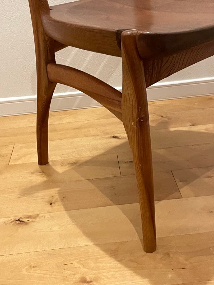 木製　モダンチェア