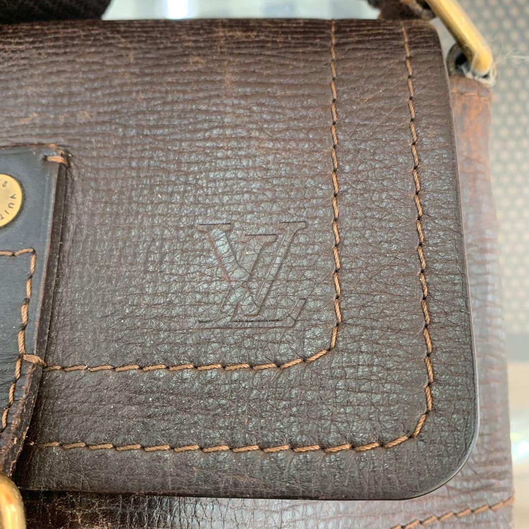 Louis Vuitton ブラウン ショルダーバッグ