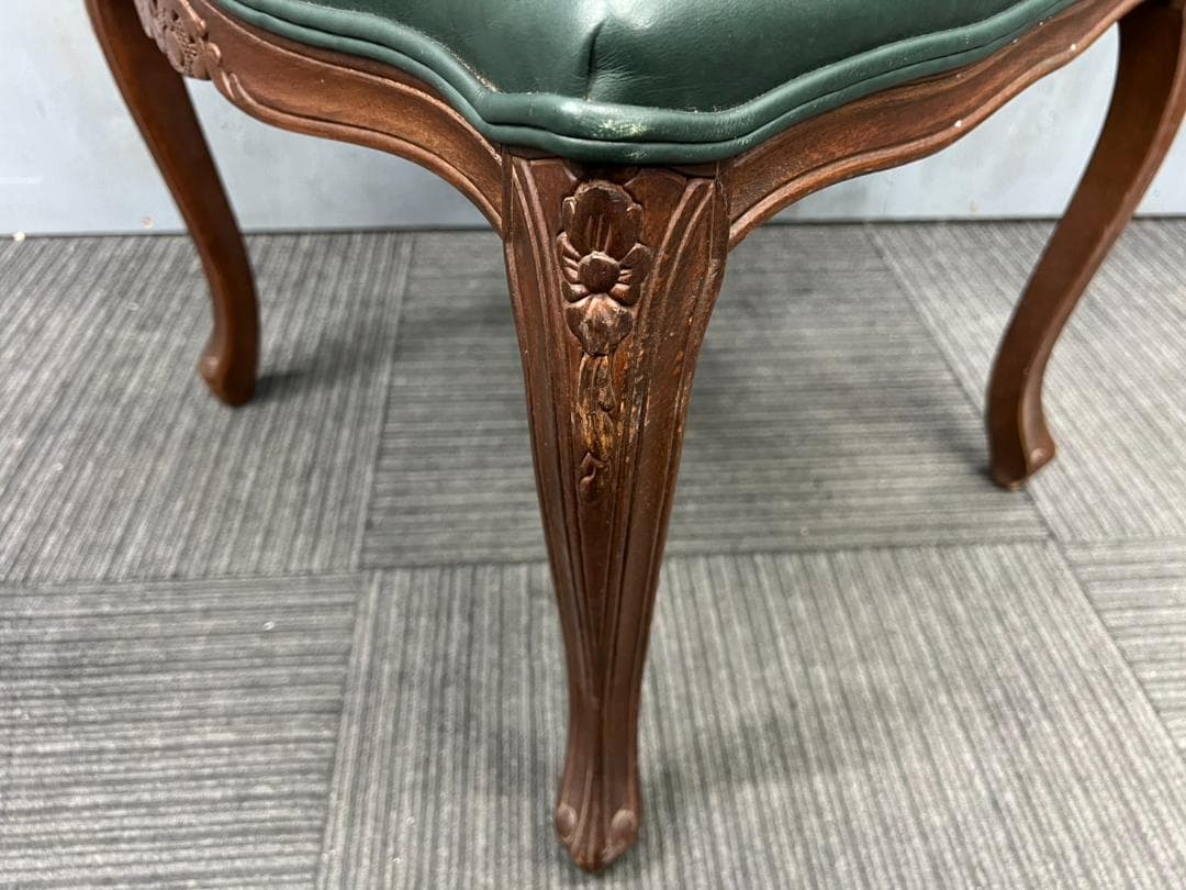 1057◆格安配送地域あり◆ イーセンアーレン ◆ダイニングチェアー◆ロビー