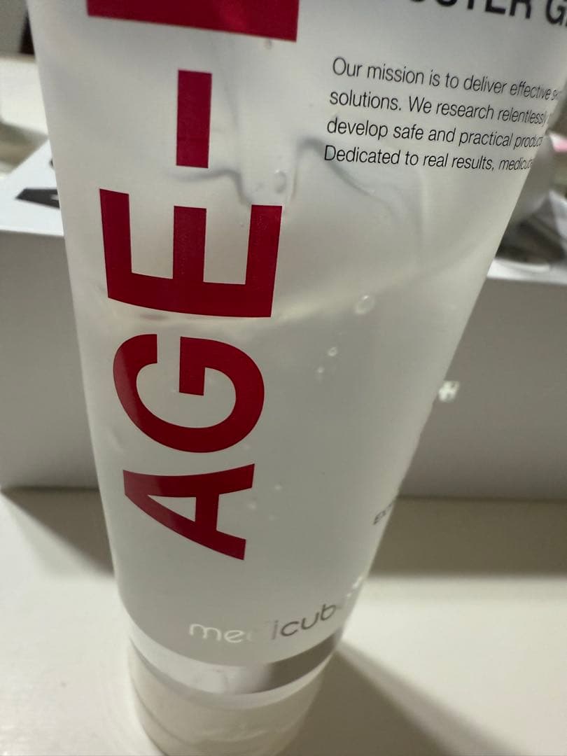 medicube AGE-R 美顔器・ブースタージェル付き