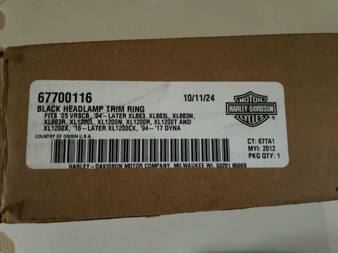 【田舎男子様】ハーレー純正 5-3/4インヘッドライトトリムリンググロスブラック