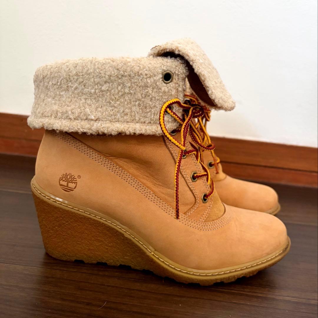Timberland ヒール　ショートブーツ　ボア　ティンバーランド　ベージュ