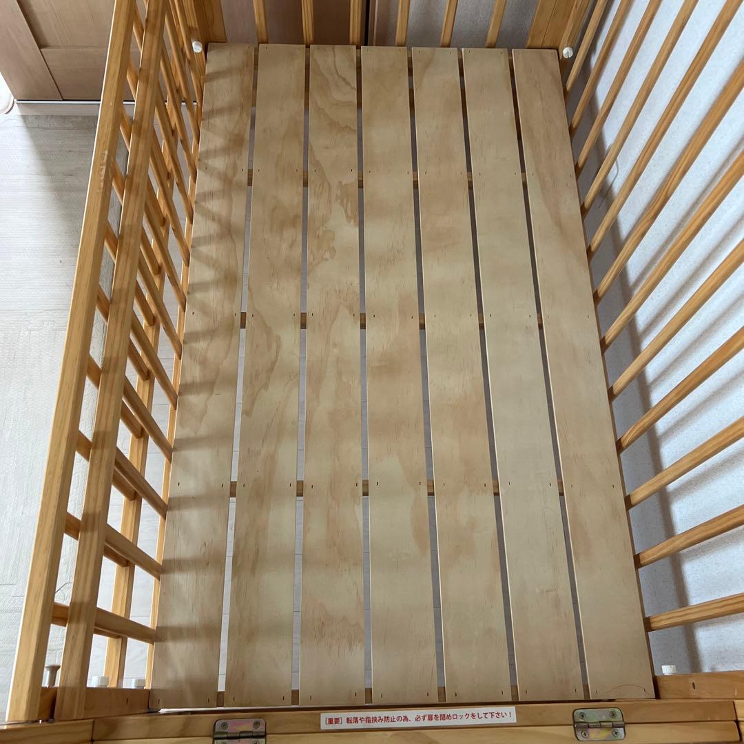 ケイ　2面開く大和屋のベビーベッド