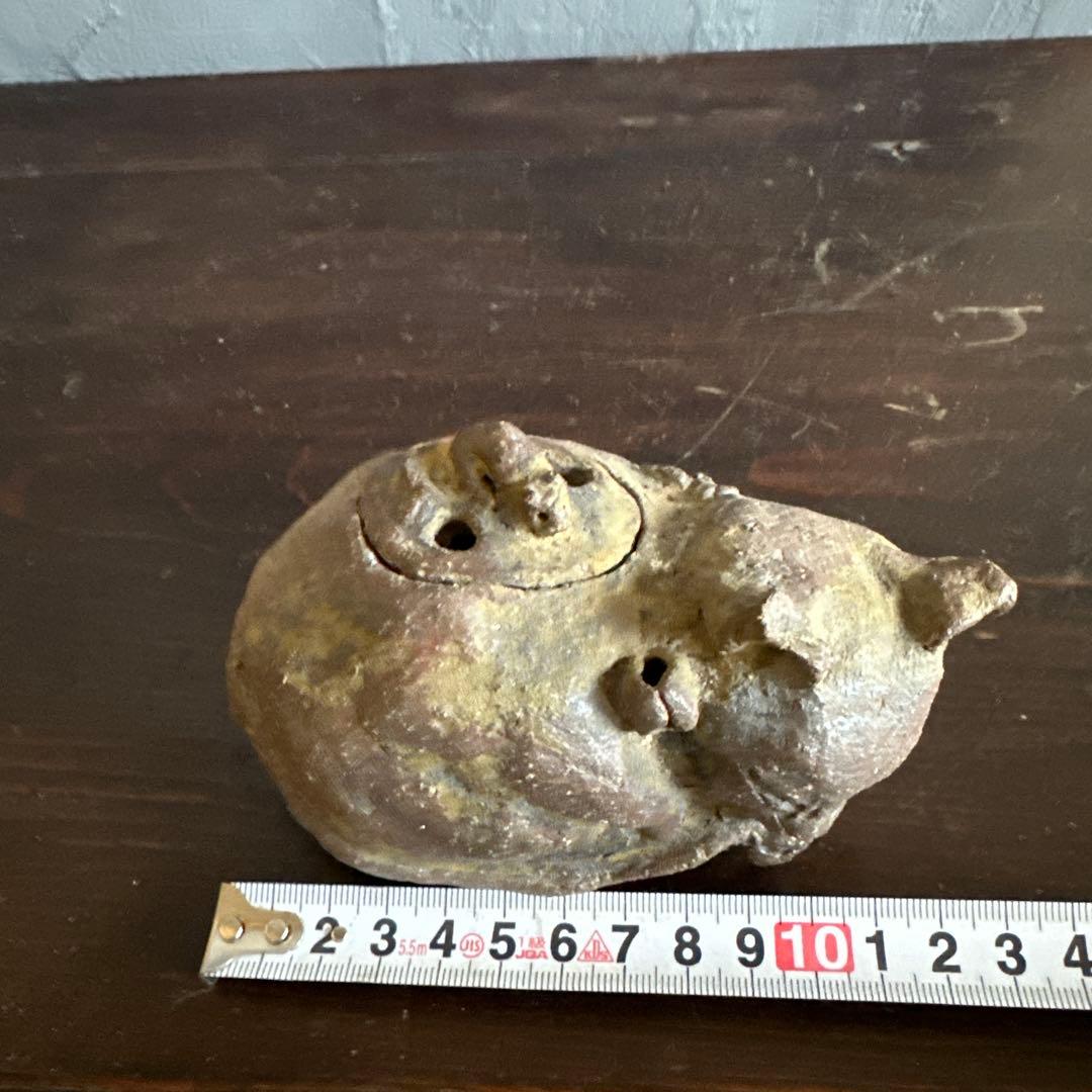 お値下げ‼️可愛い眠り猫　猫の姿の蓋付き陶器彫刻