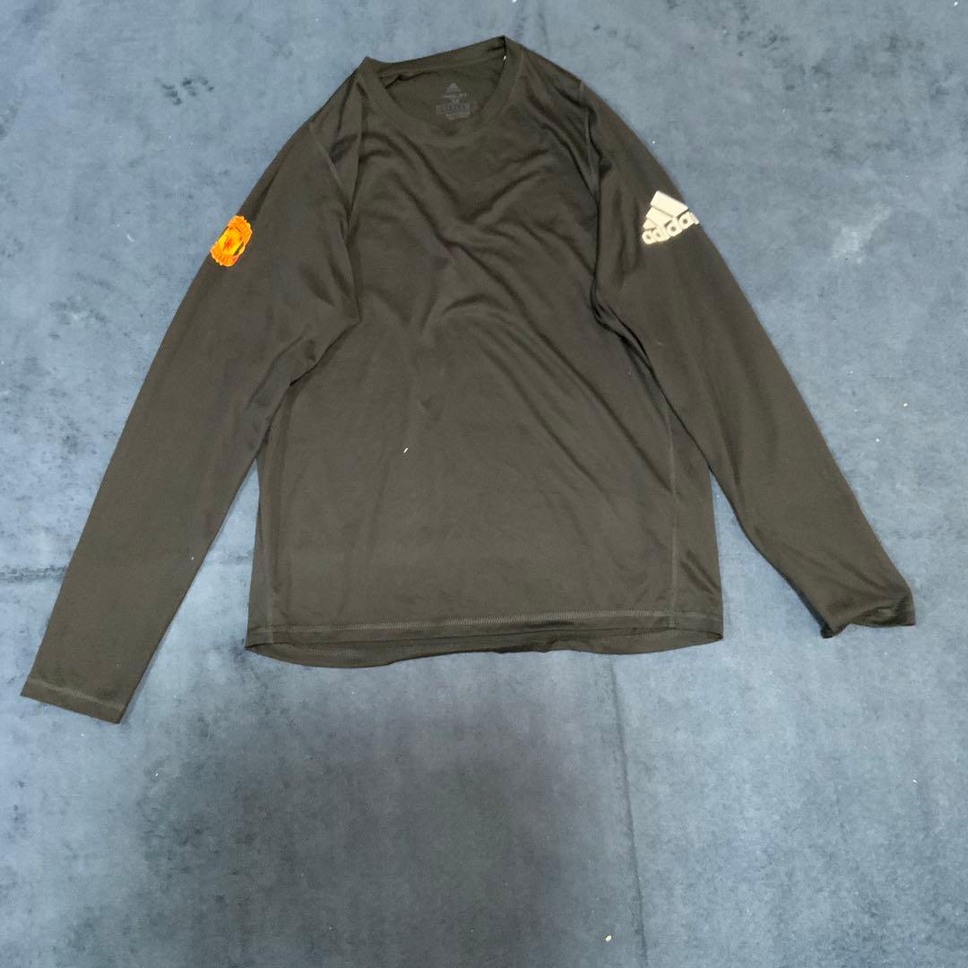 マンチェスターユナイテッド　adidas トレーニングウェアセット 黒