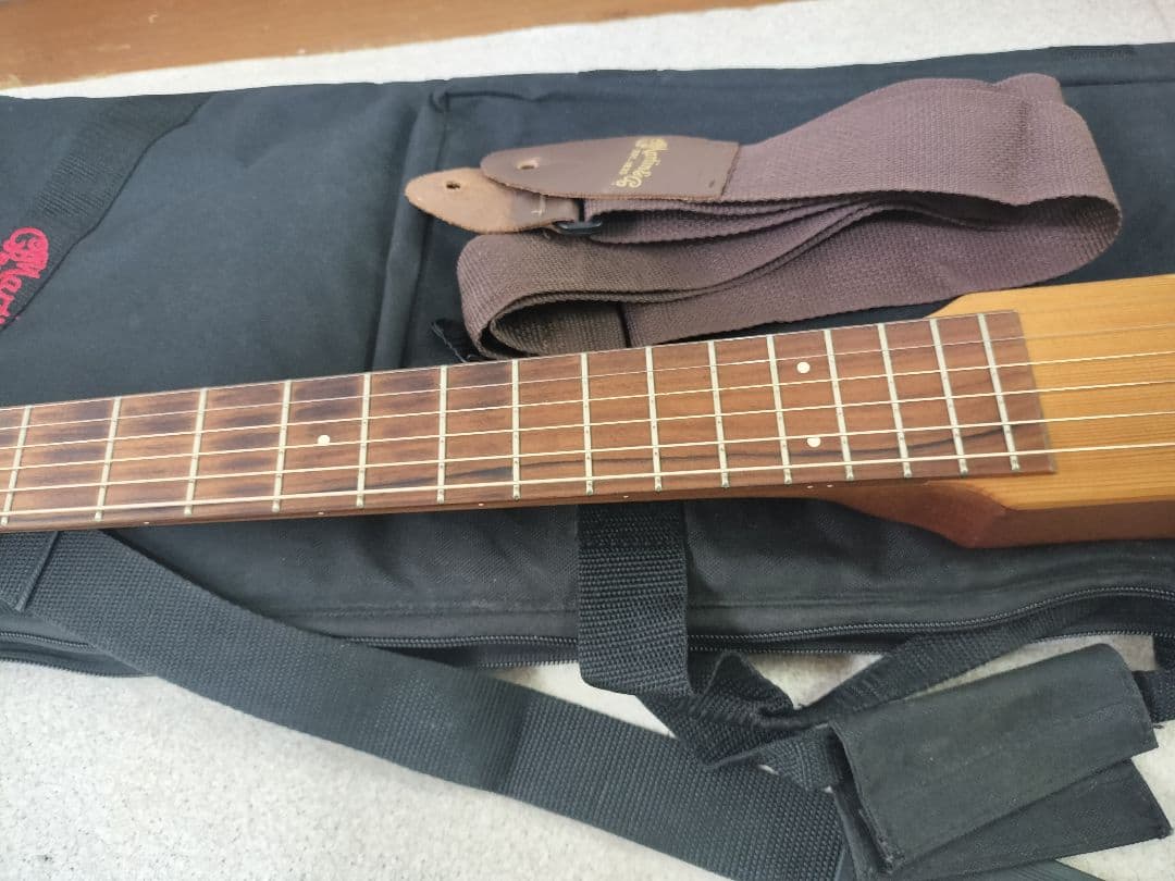 ボーちゃん専用Martin アコースティックギター Backpacker