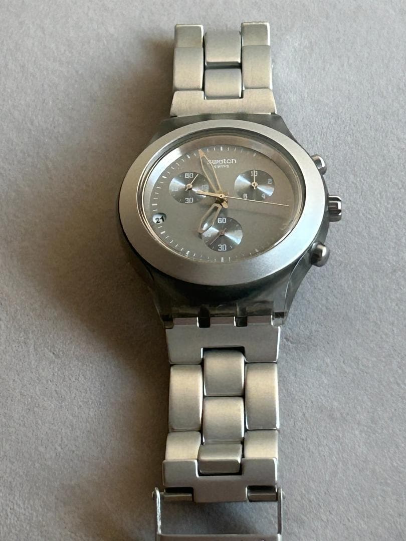 SWATCH 腕時計 (型番 Sw-SVCG4000AG）