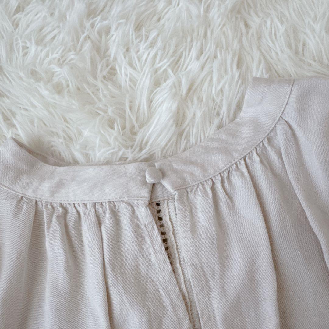 完売品✨ アメリヴィンテージ エンブロイダリー パフィ ブラウス