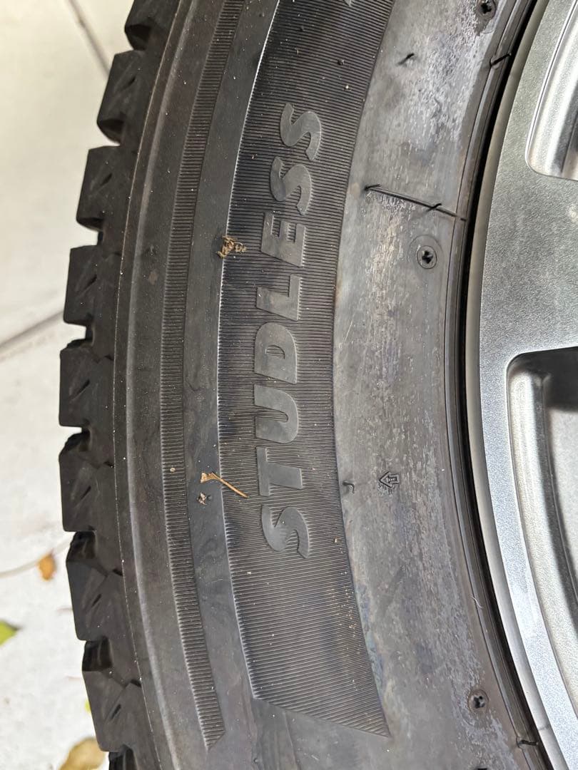 現行レクサスNXスタッドレス18インチタイヤ・ホイール4本 セット