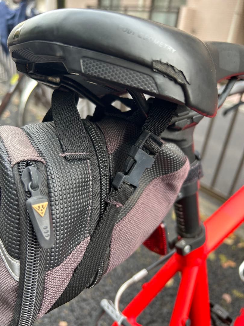 【たっきー】SPECIALIZED SIRRUS クロスバイク