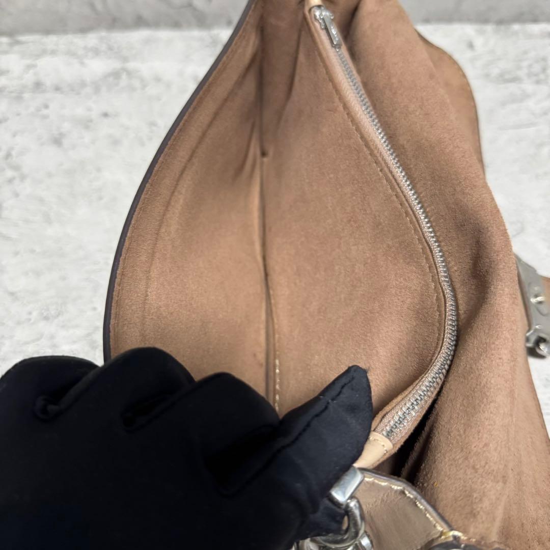 良品 コーチ ワンショルダーバッグ タビー20 PVC レザー ベージュ