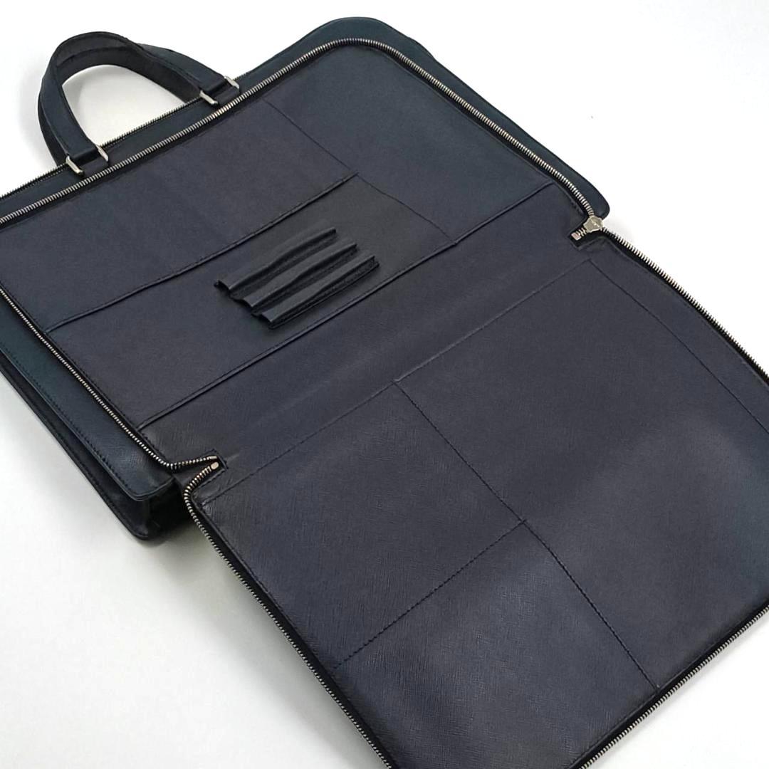 極希少色　プラダ　サフィアーノレザー　ビジネスバッグ　三角ロゴ　ネイビー　白タグ