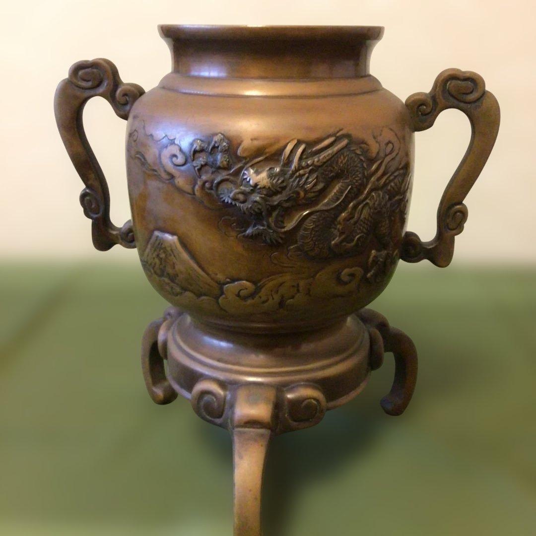 薄端　花器　印あり　三つ足　真鍮　蔵出し品　アンティーク　龍と富士