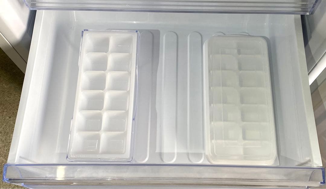 シャープ　ノンフロン冷凍冷蔵庫　SJ-PD28E-W 2019年製　280L