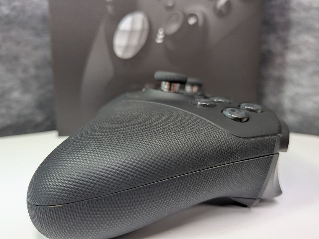 極美品 Xbox Elite ワイヤレスコントローラー Series 2