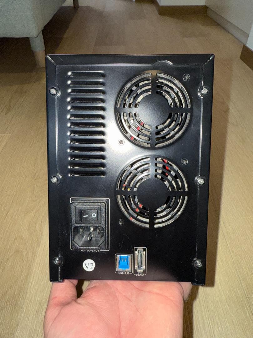 SilverStone 社 HDD ４ベイストレージケース