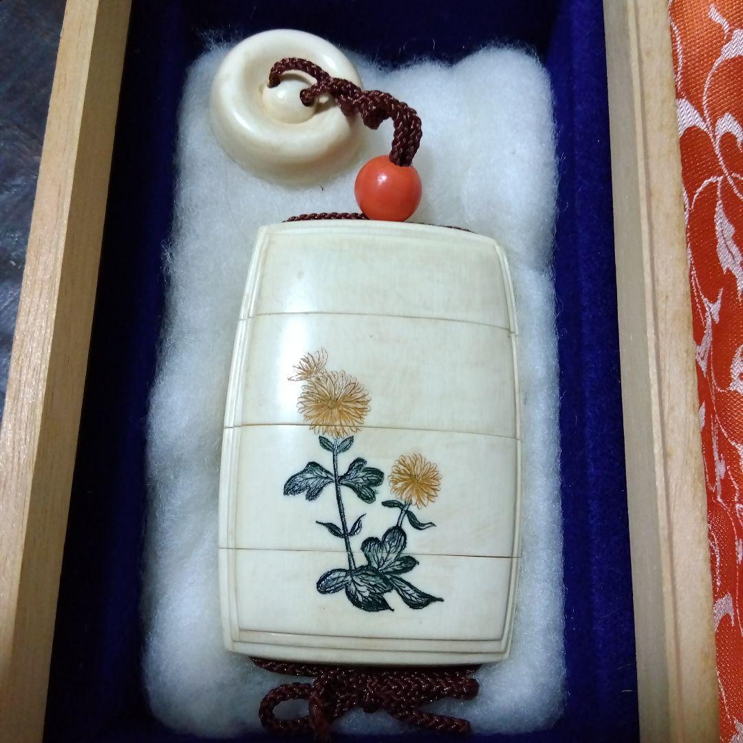 印籠　饅頭根付　さんご緒締　花鳥図　天然素材　上製桐箱＆保護布付