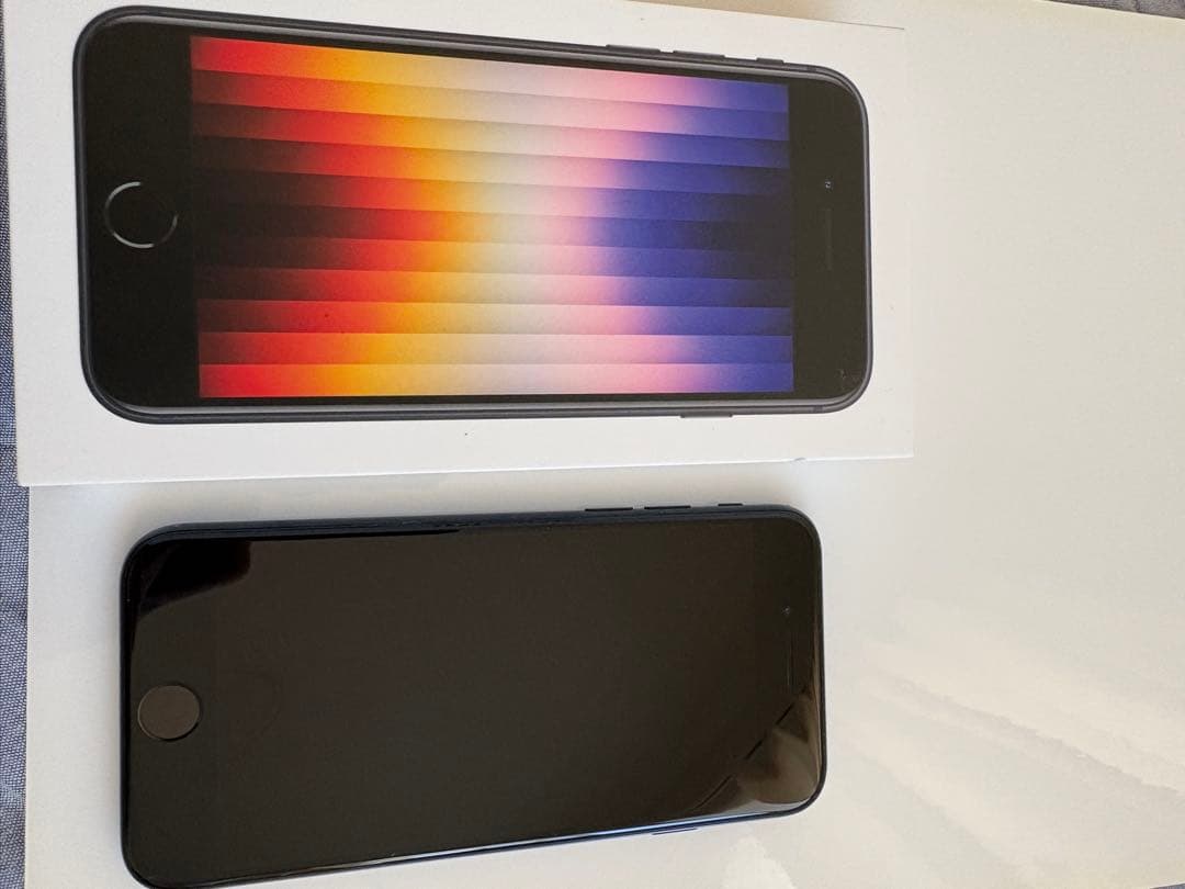 Apple iPhone SE (第3世代) 128GB