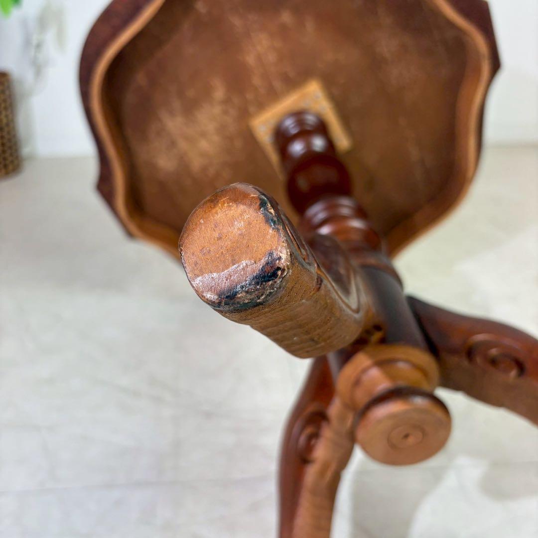 イタリア製　アンティーク調　ティーテーブル　コーヒーテーブル　サイドテーブル