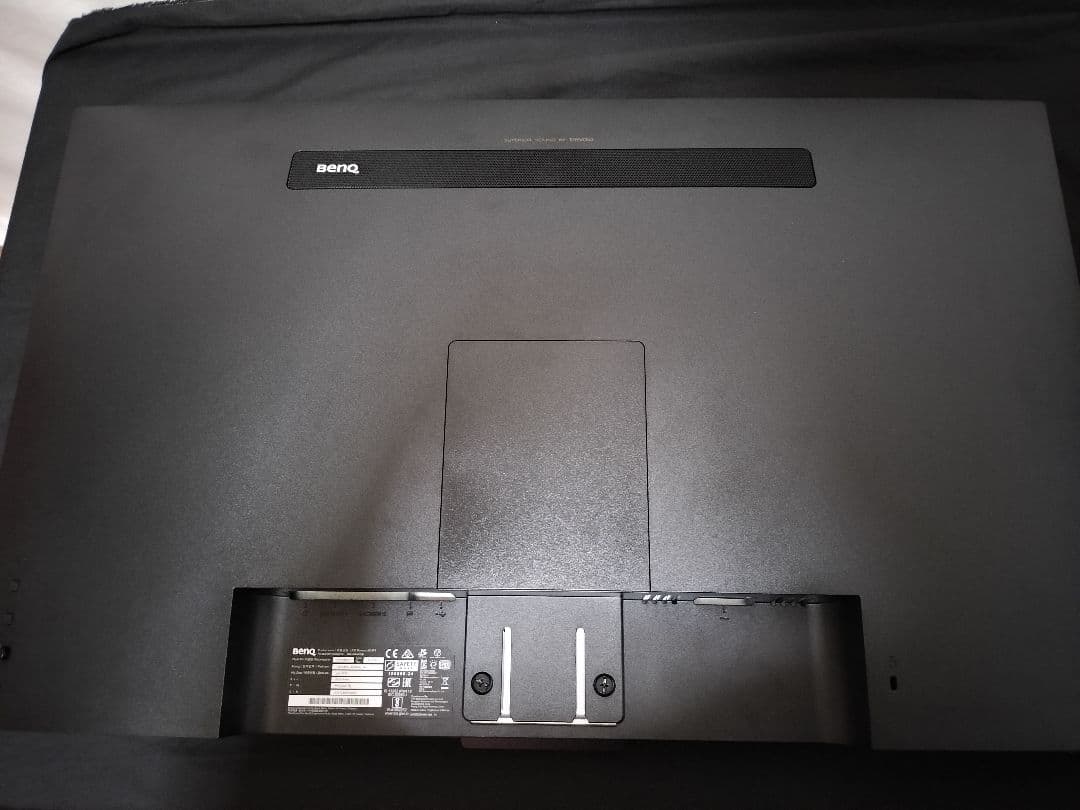 BenQ EW3280U 4K モニター