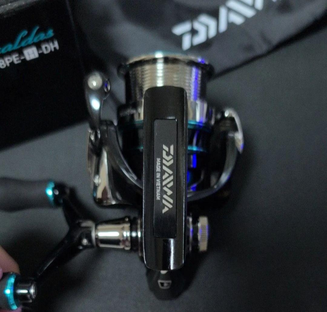 ダイワ エメラルダス 2508PE-H-DH スピニングリール