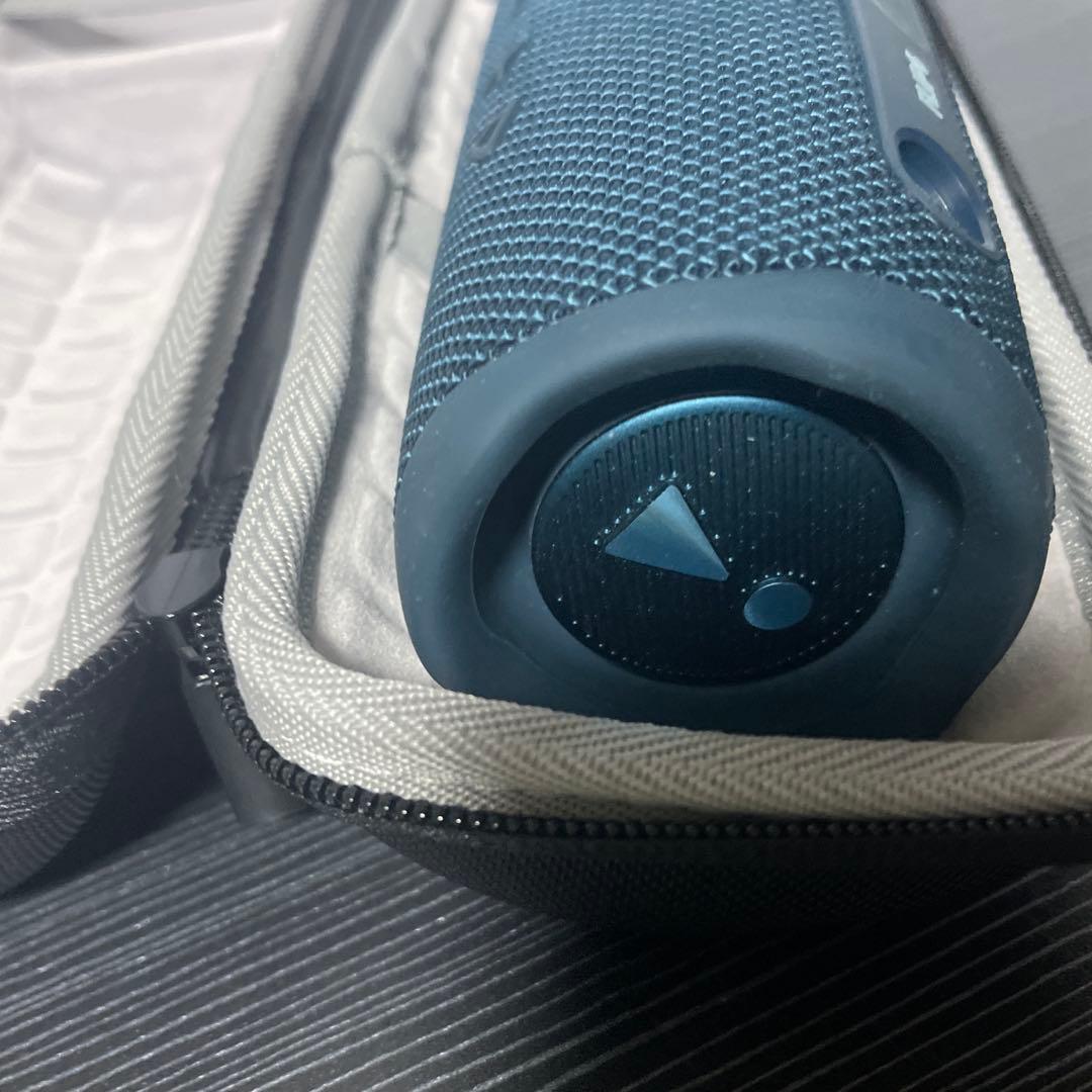 JBL FLIP 6 ポータブルBluetooth スピーカー収納ケース付き