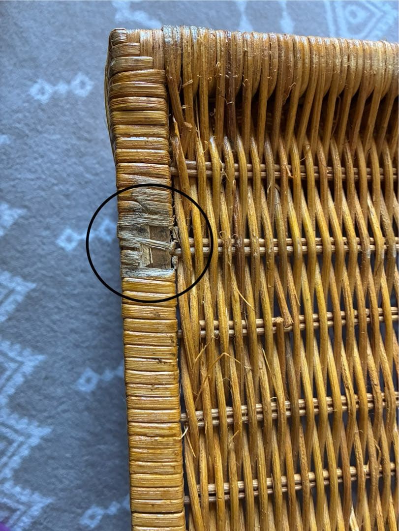 美品ラタンの棚