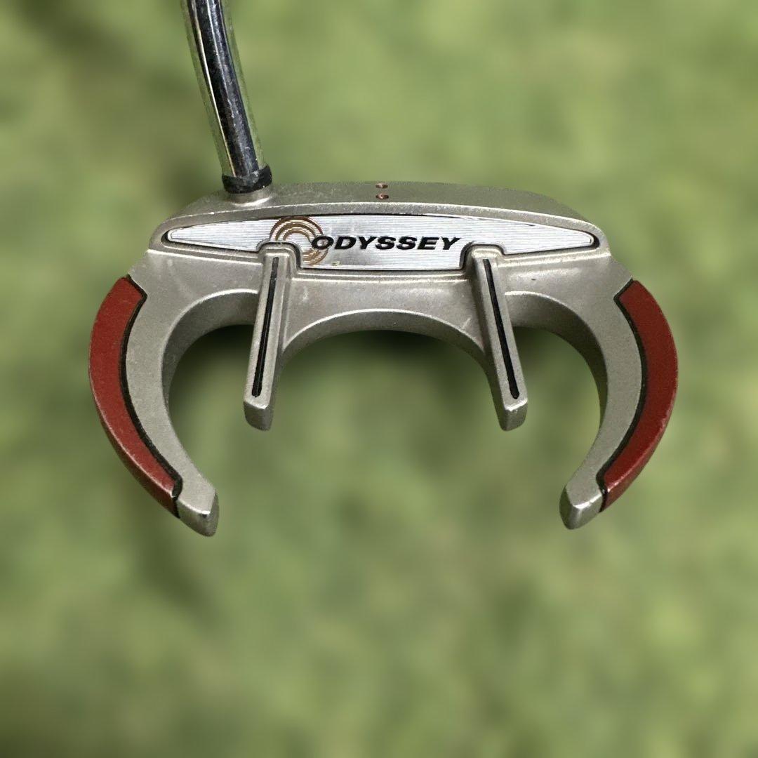 Odyssey Sabertooth+SuperStrokeグリップ 38インチ