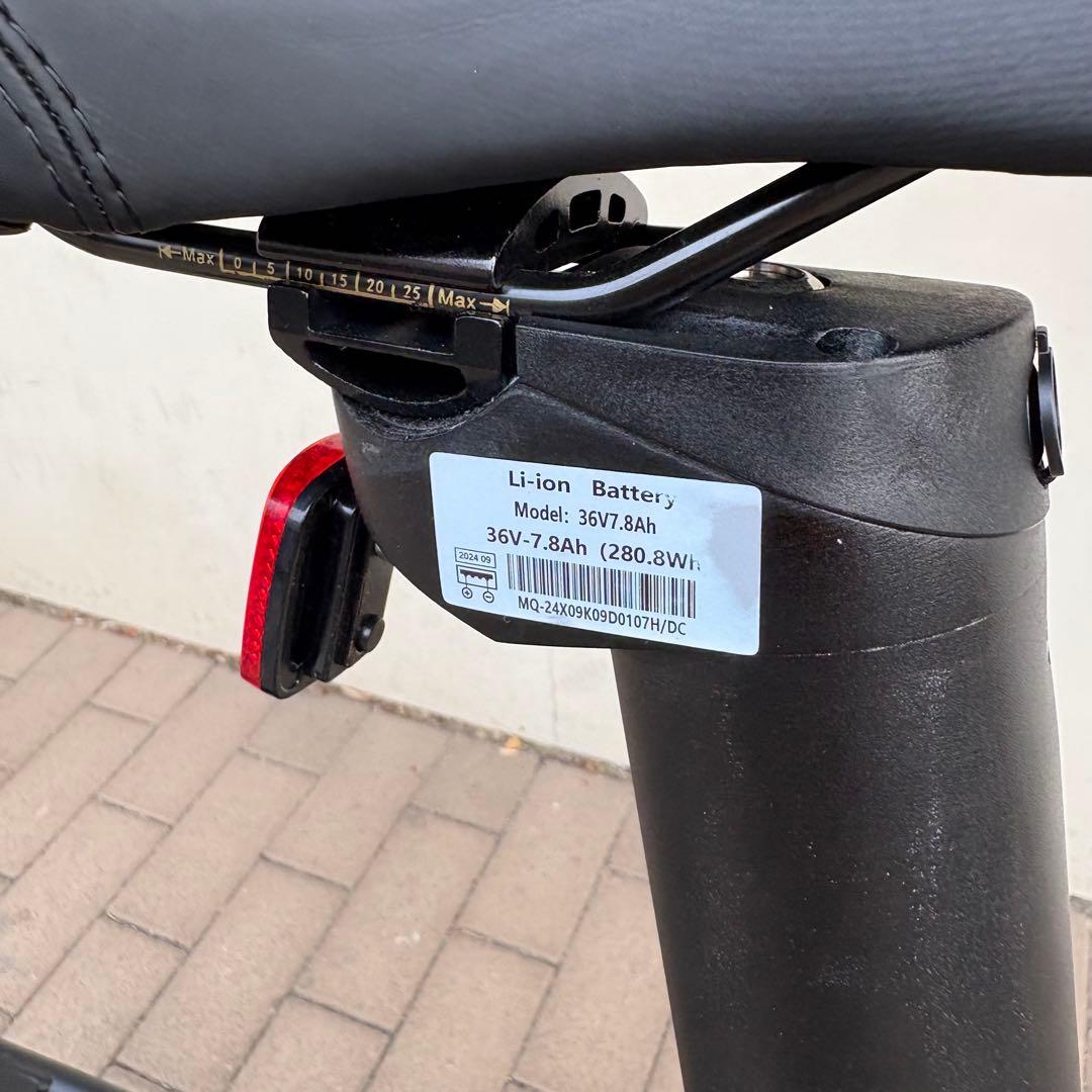 ERWAY A02 折り畳み電動アシスト自転車 予備バッテリー付き、