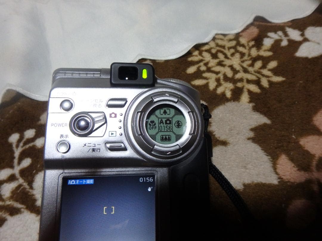 動作品 FUJIFILM 4700Z FinePix デジタルカメラ 乾電池駆動