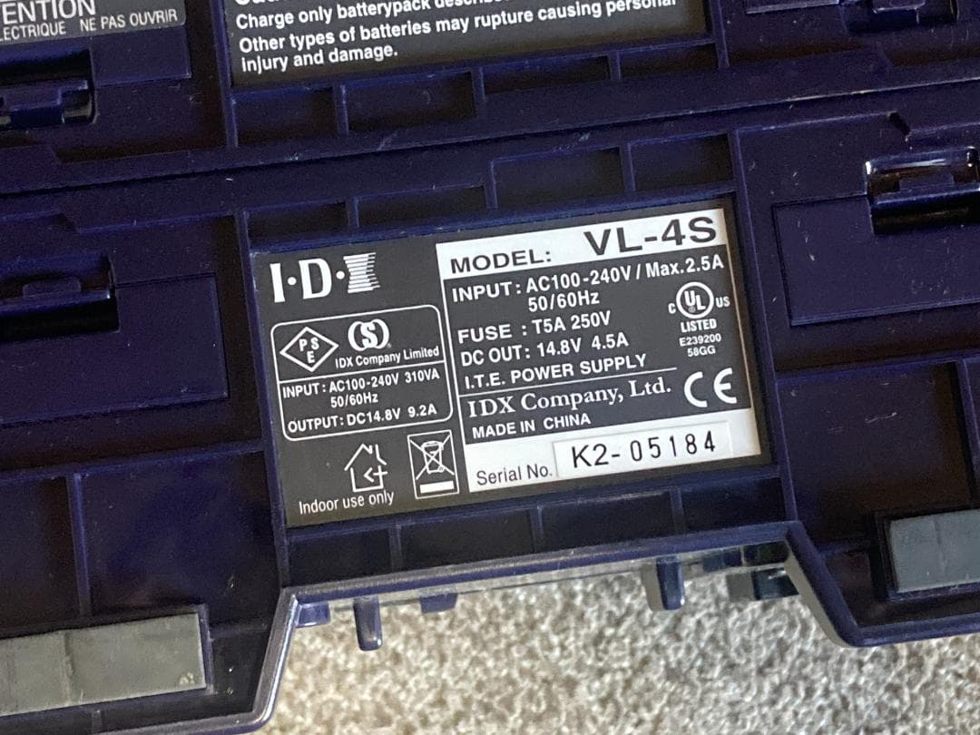 IDX VL-4S Vマウント 4連 バッテリーチャージャー 4連同時急速充電器