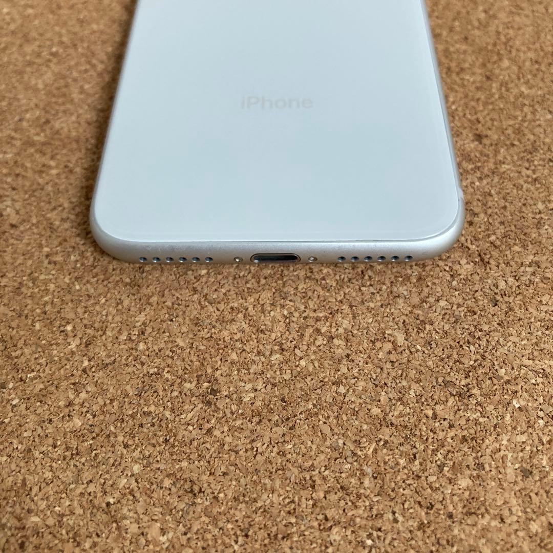 3894【早い者勝ち】電池新品☆iPhone8 64GB SIMフリー☆