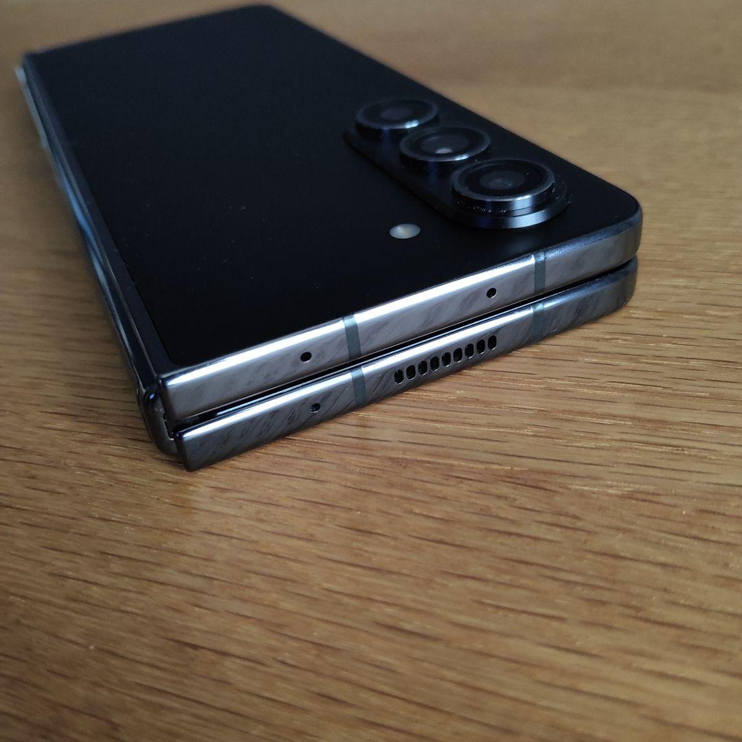 Galaxy Z Fold5 SCG22 国内au版 SIMフリー【ケース付き】