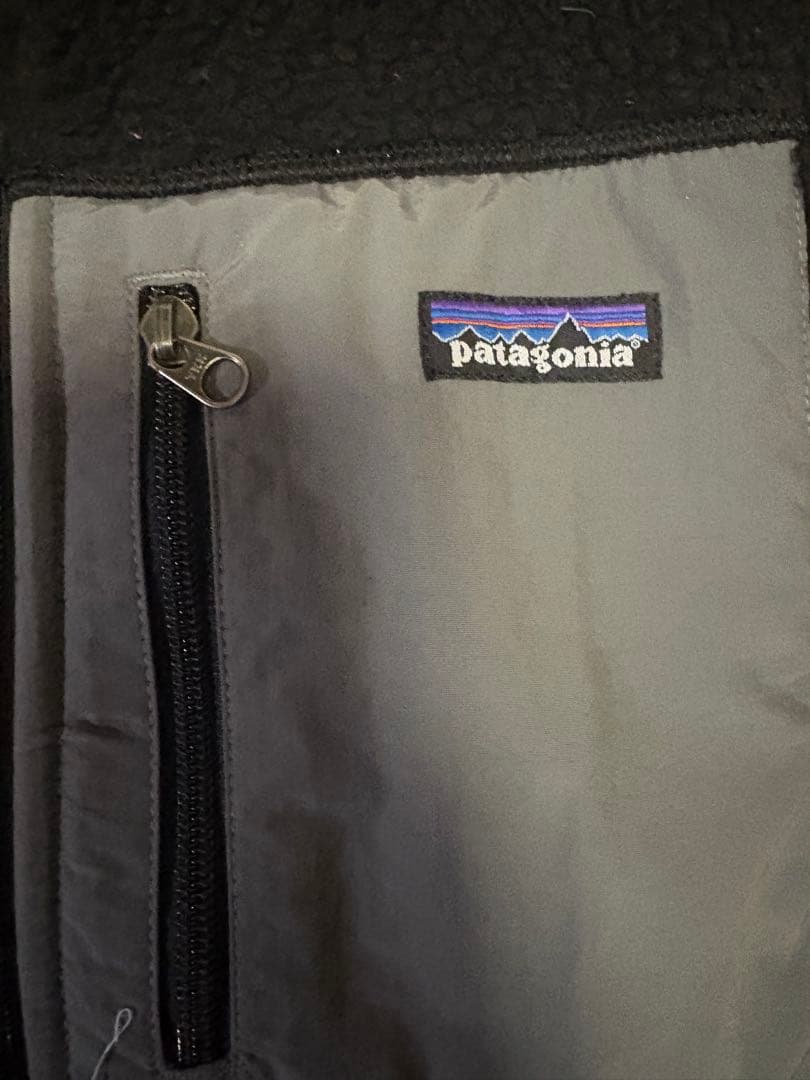Patagonia フリースベストレトロX ボアXL 黒/グレー